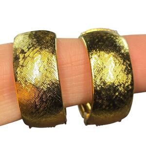 Vintage Gold Chunky Statement Hoop Earrings [J16]